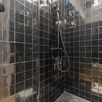 First Avenida Апартаменти *