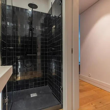 Апартаменти First Avenida Лісабон