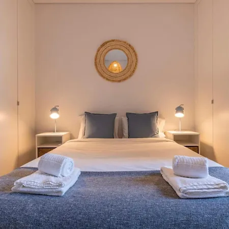 Apartament First Avenida *