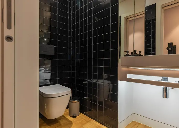 First Avenida شقة *