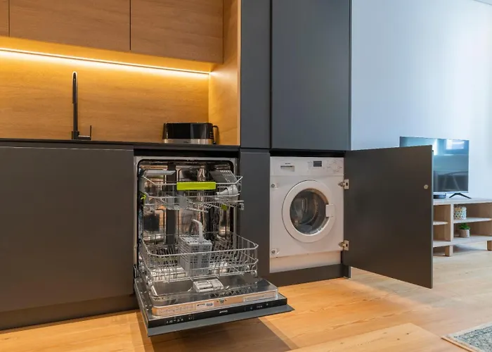 First Avenida * Lisboa