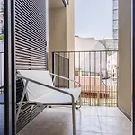 First Avenida Apartamento *